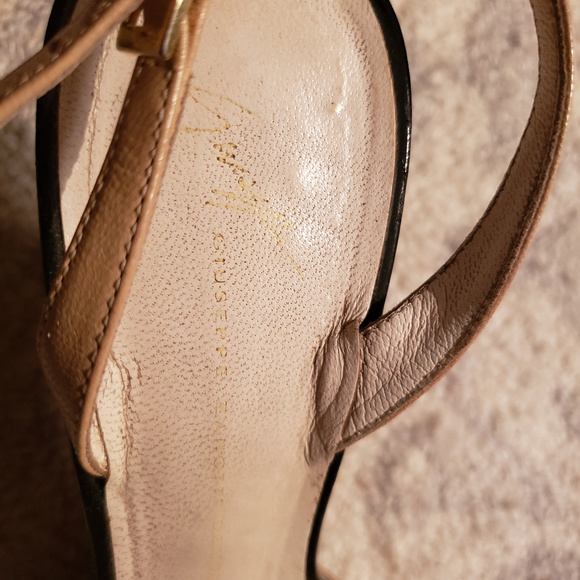 Classic MaryJane Holiday Shoe Guiseppi Zinotti Tan w/ Blk Patent Heel& Bow Sz:37 - Picture 6 of 8